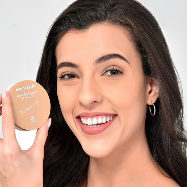 MAMAEARTH GLOW OILCONTROL COMPACT 01 IVORY GLOW